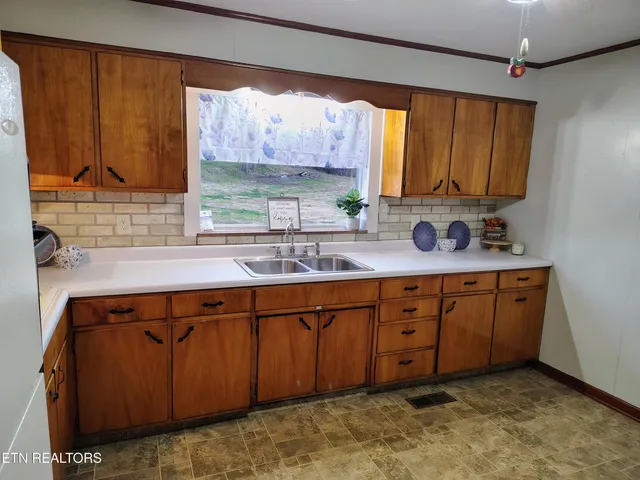 $175,000 | 2846 Tazewell Highway, Sneedville, TN 37869