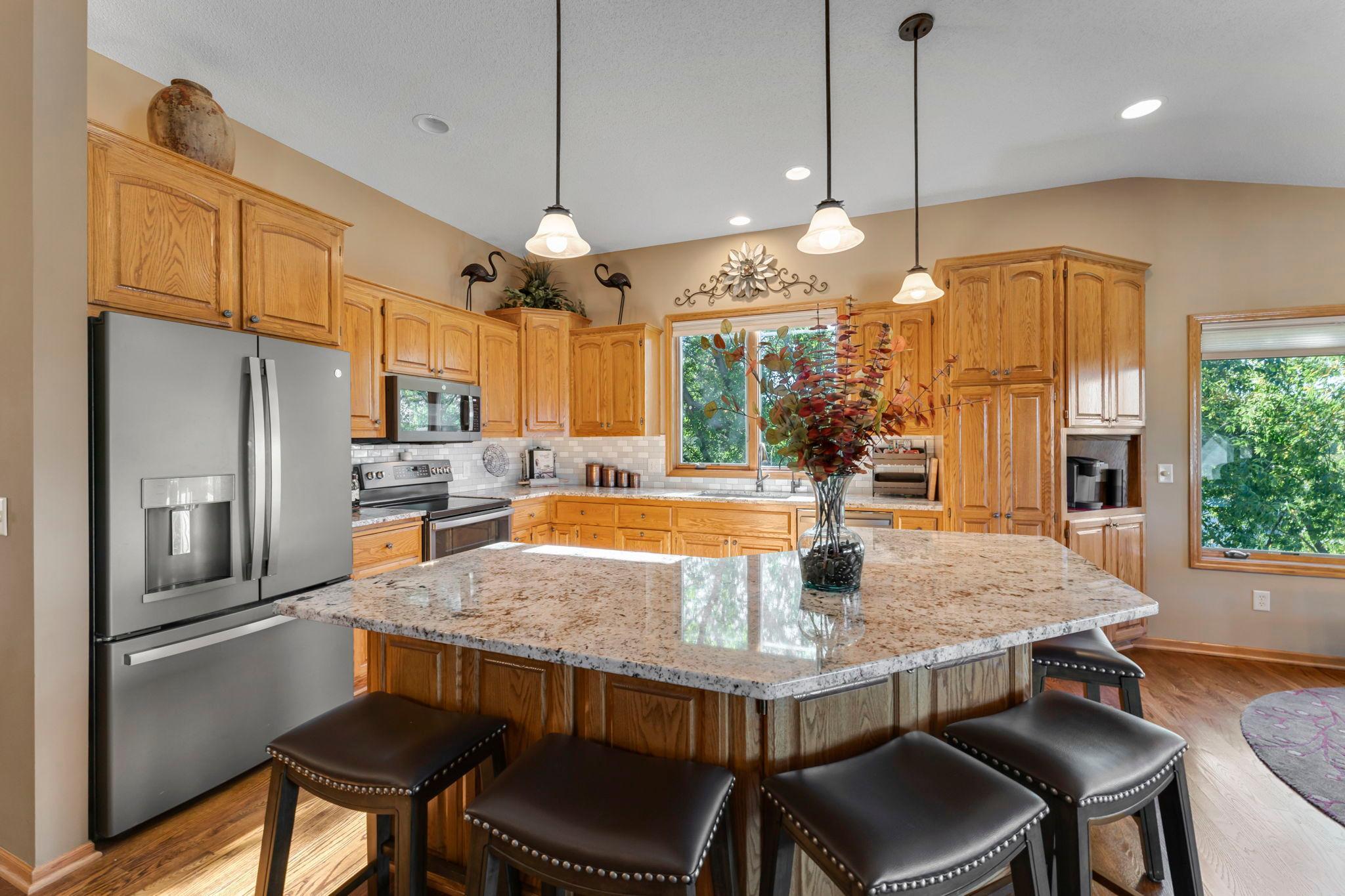 14958 Summit Circle Northwest Prior Lake, MN 55372 - Photo 11 of 66