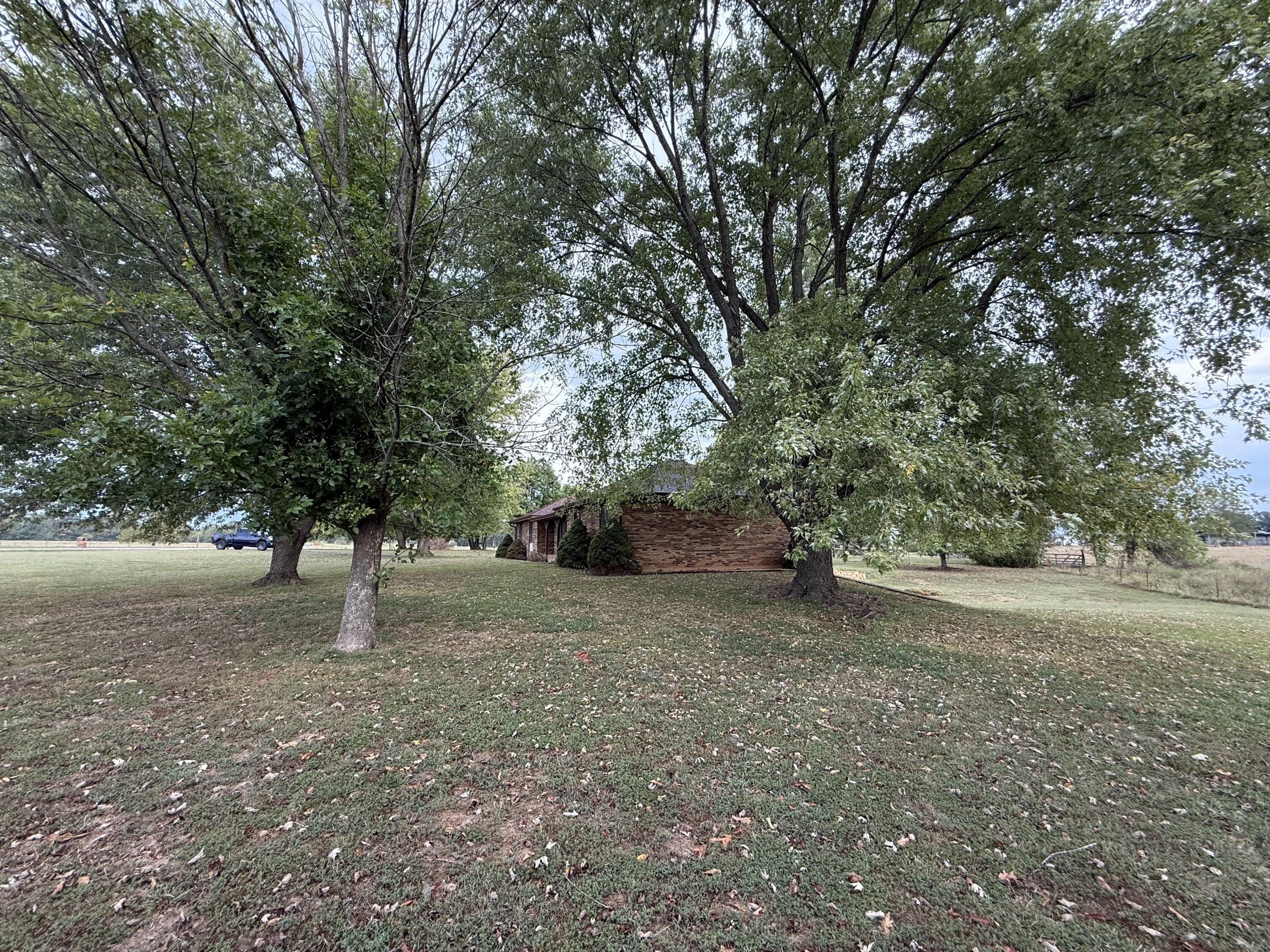 3872 South 110th Road Bolivar, MO 65613 - Photo 42 of 47 IMG_1310