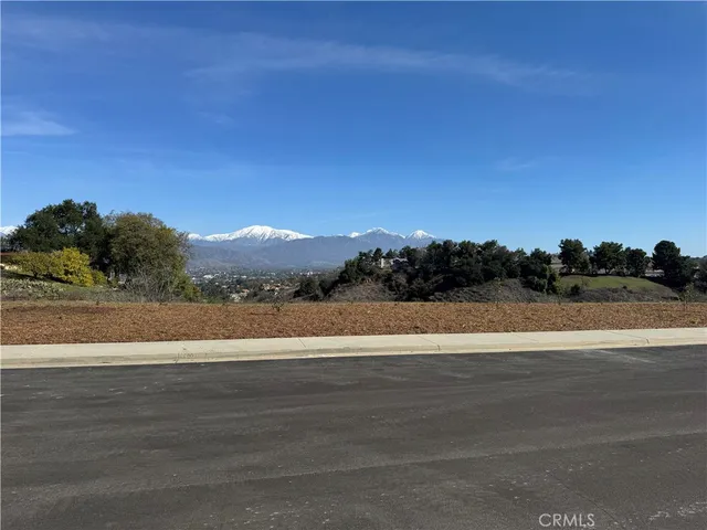 a view of a tennis court