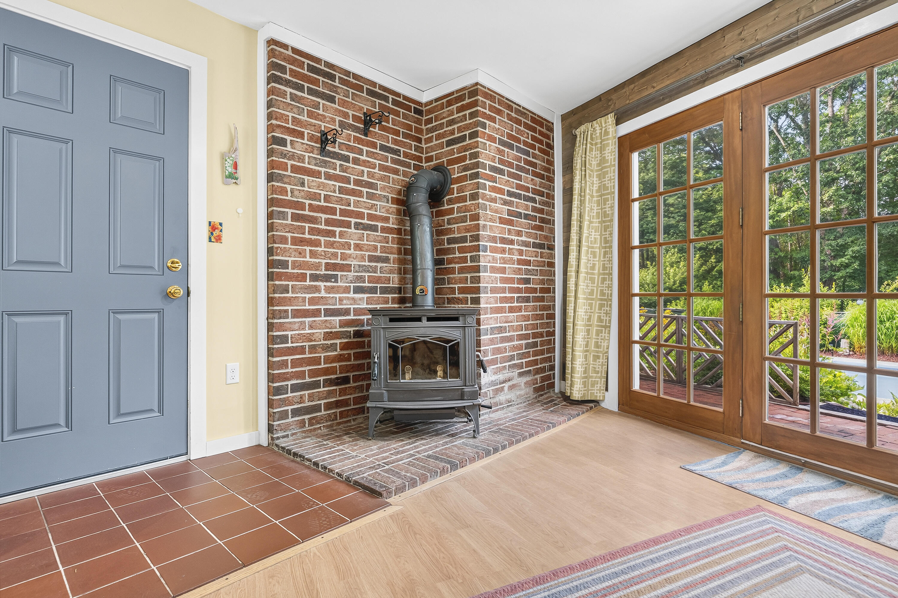 19 Oak Ridge Drive Wiscasset, ME 04578 - Photo 12 of 66 19 Oak Ridge Dr_130