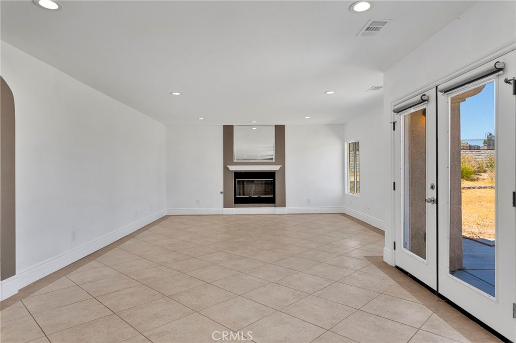 16245 Ridge View Drive Apple Valley, CA 92307 - Photo 28 of 80