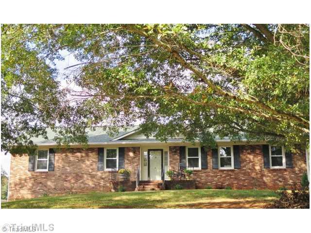 145 Barons Road Clemmons, NC 27012 - Photo 1 of 12 Exterior Front.