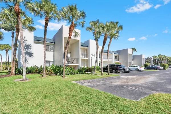 $4,800 | 1605 South Us Highway, Unit 103V4, Jupiter, FL 33477