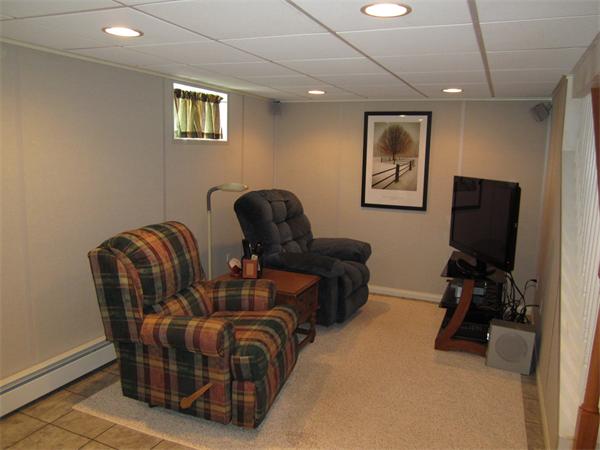 23 Arlington Road Dedham, MA 02026 - Photo 24 of 30 Gallery Image 24