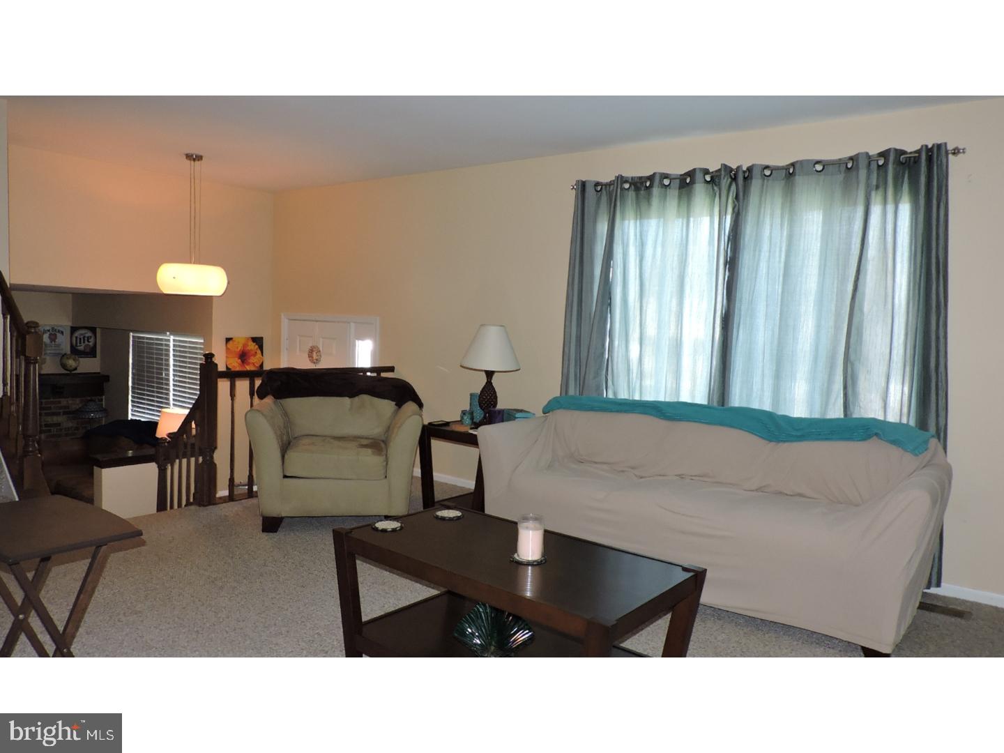 12 Dover Road Westampton, NJ 08060 - Photo 3 of 18 Living Room