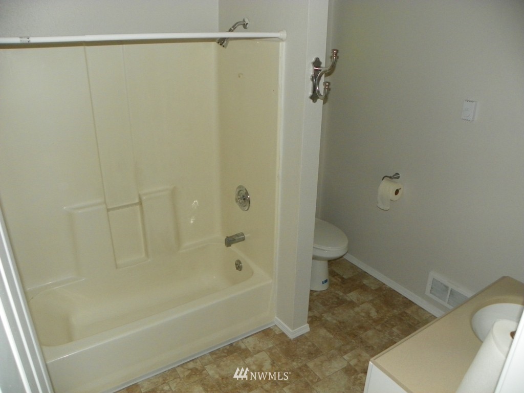 205 Maple Street Cosmopolis, WA 98537 - Photo 11 of 17 Gallery Image 11