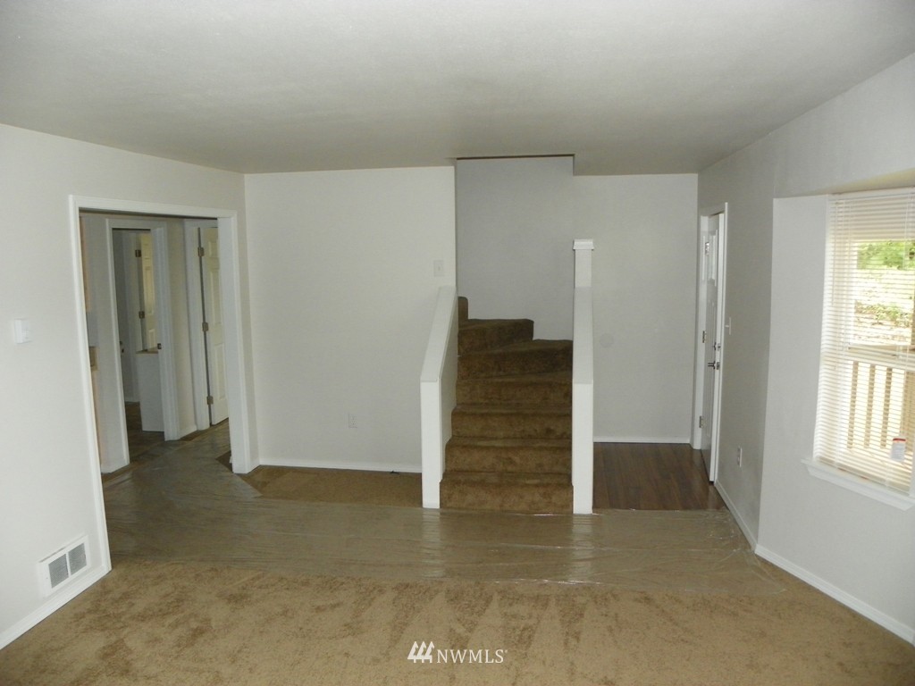 205 Maple Street Cosmopolis, WA 98537 - Photo 4 of 17 Gallery Image 4