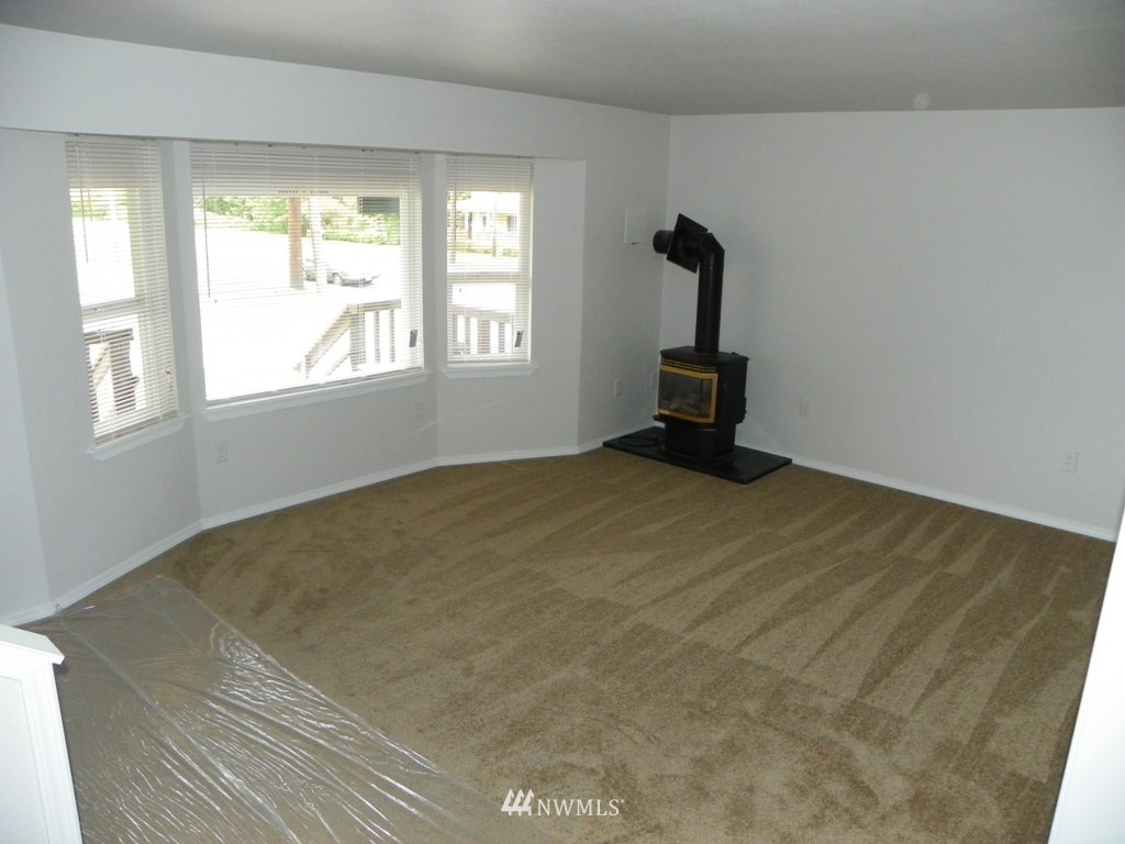 205 Maple Street Cosmopolis, WA 98537 - Photo 5 of 17 Gallery Image 5