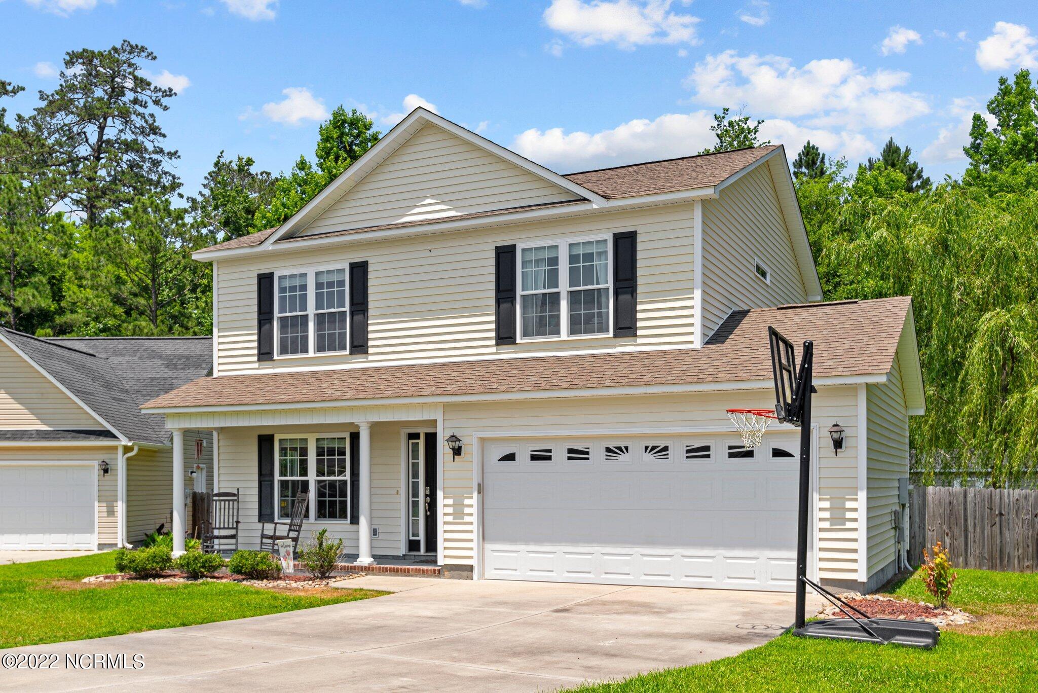 216 Station House Road New Bern, NC 28562 - Photo 4 of 49 4-web-or-mls-COX_6295
