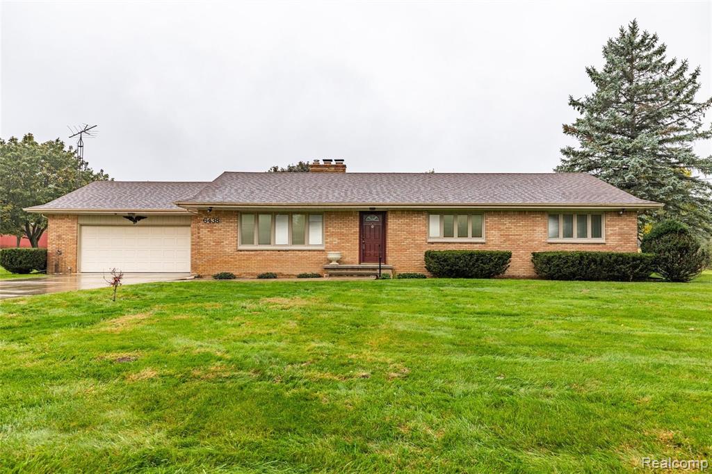 6438 South State Road Goodrich, MI 48438 - Photo 2 of 38