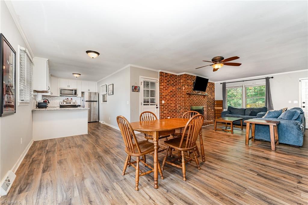 1121 Hub Morris Road Asheboro, NC 27203 - Photo 9 of 26