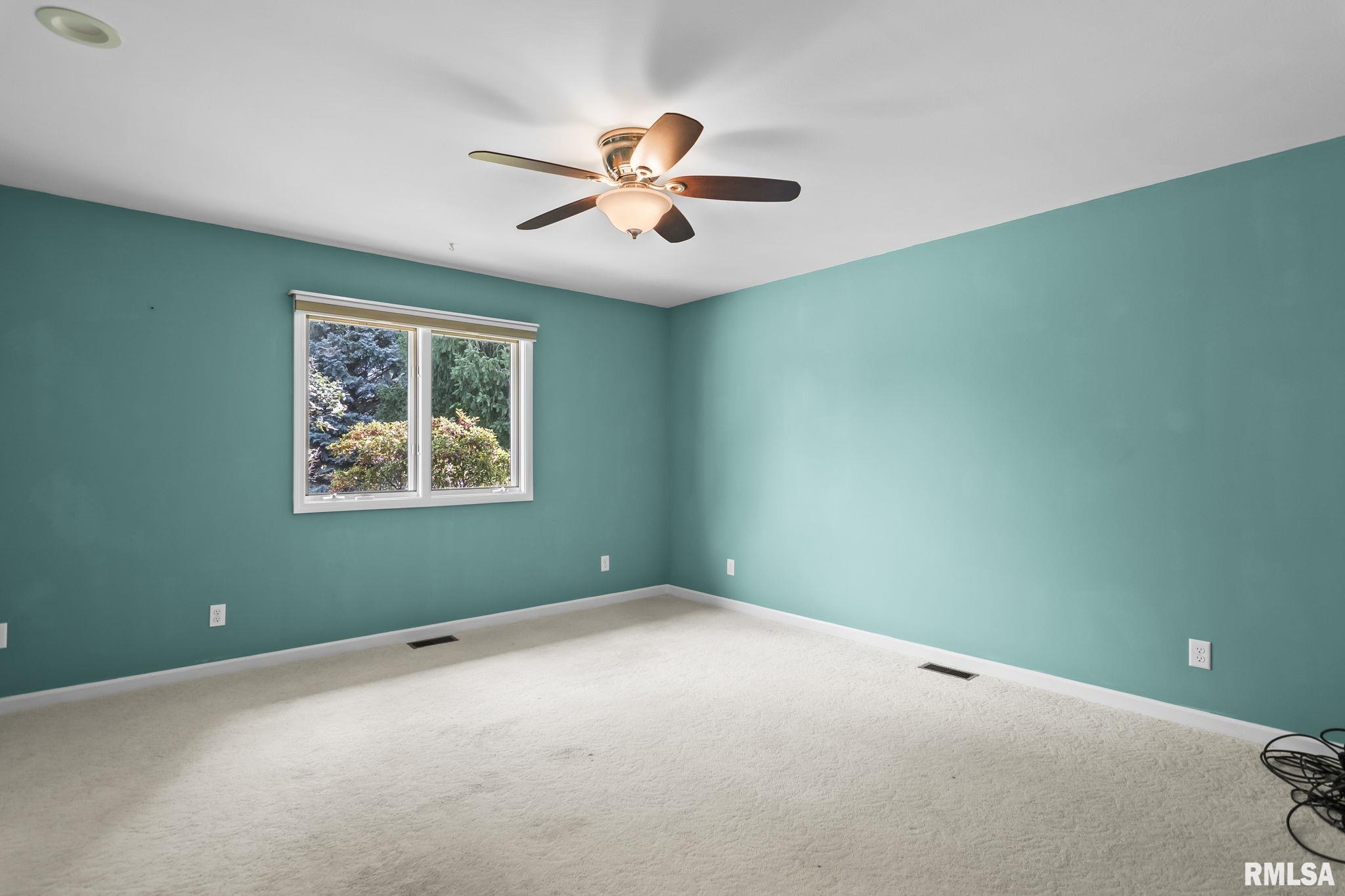 3013 Cameron Drive Springfield, IL 62704 - Photo 22 of 32 Gallery Image 22