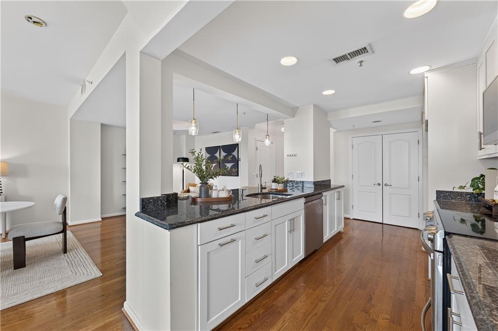 3475 Oak Valley Road Northeast, Unit 2150 Atlanta, GA 30326 - Photo 17 of 57