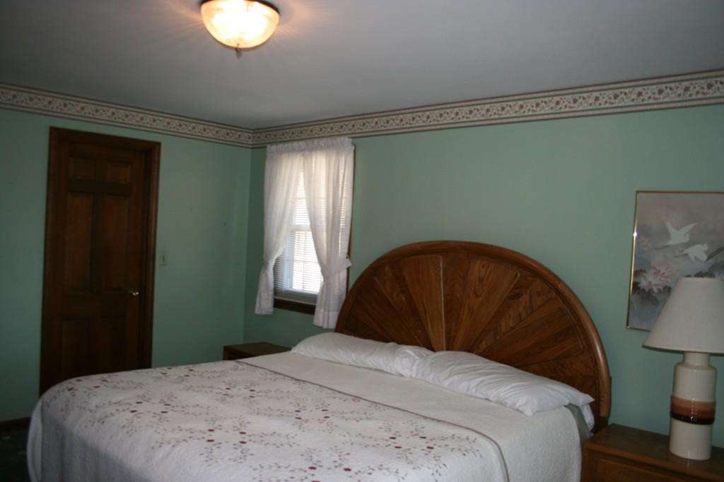 990 Piper Road West Springfield, MA 01089 - Photo 14 of 36