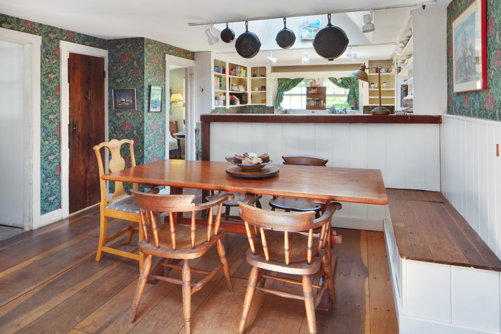 8 Rumpus Ridge Road Chilmark, MA 02535 - Photo 9 of 27