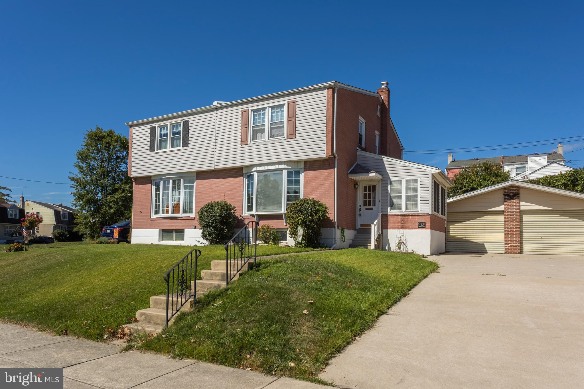 43 Hetzel Road Ridley Park, PA 19078 - Photo 2 of 25