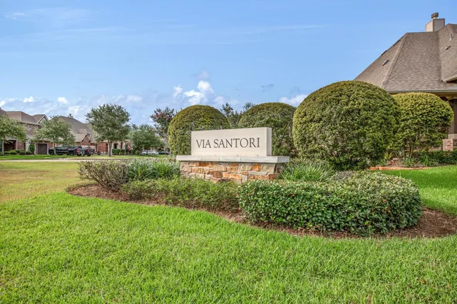 a view of yard with swimming pool