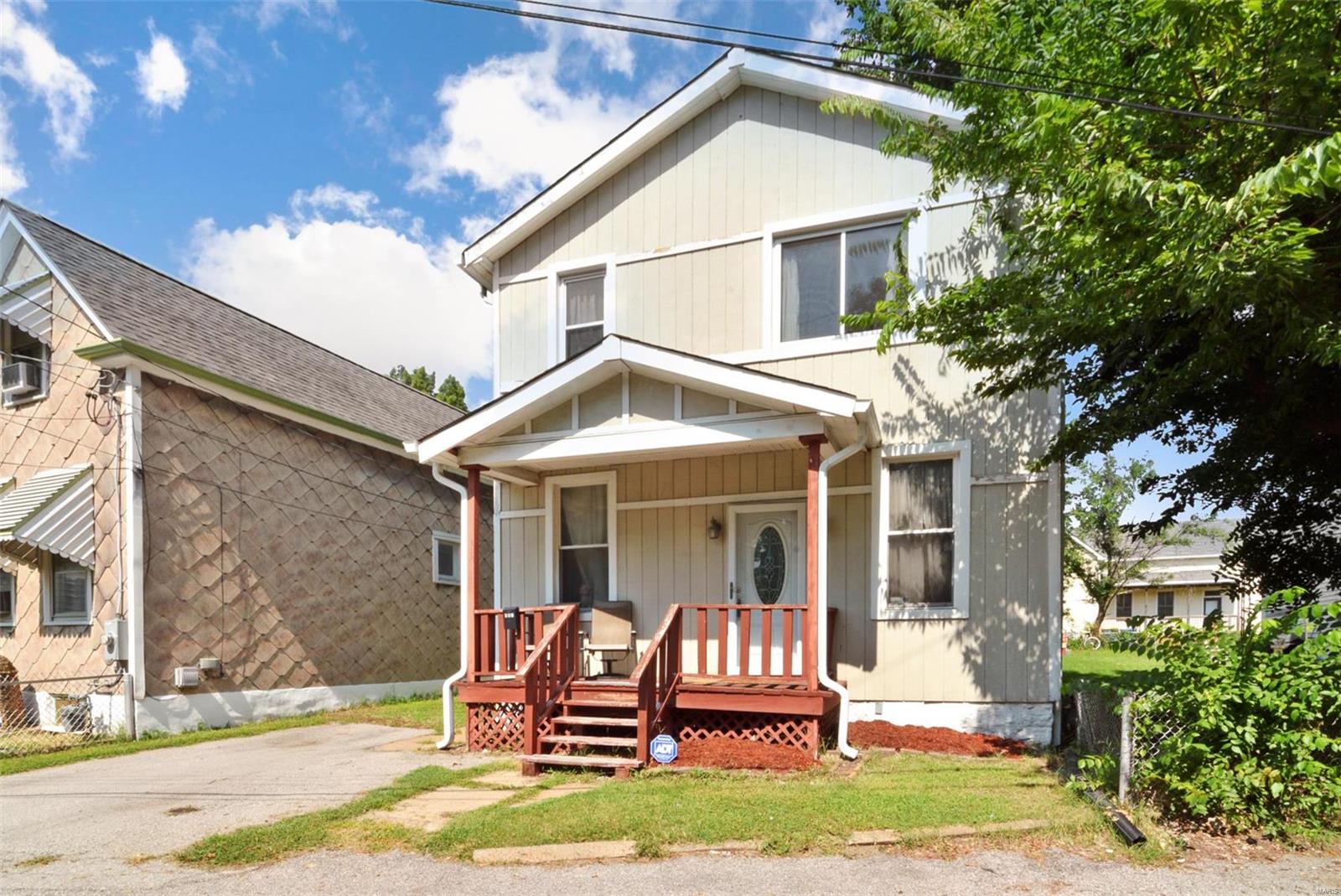 807 Military Road St. Louis, MO 63125 - Photo 1 of 29 Gallery Image 1