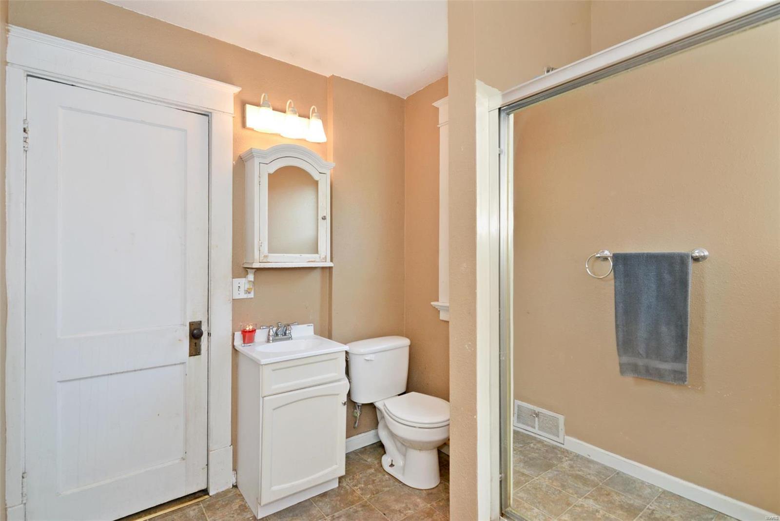 807 Military Road St. Louis, MO 63125 - Photo 15 of 29 Gallery Image 15
