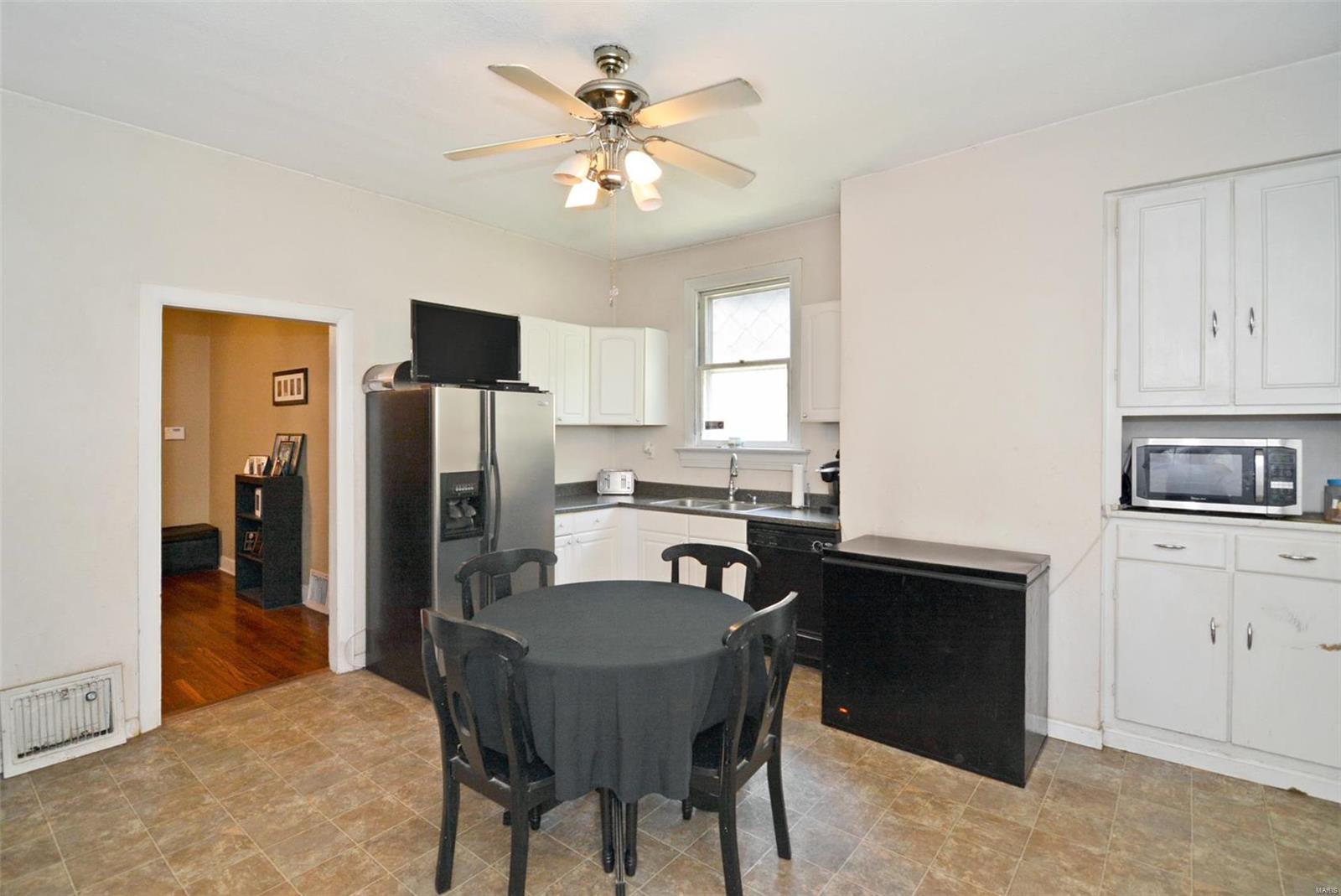 807 Military Road St. Louis, MO 63125 - Photo 8 of 29 Gallery Image 8