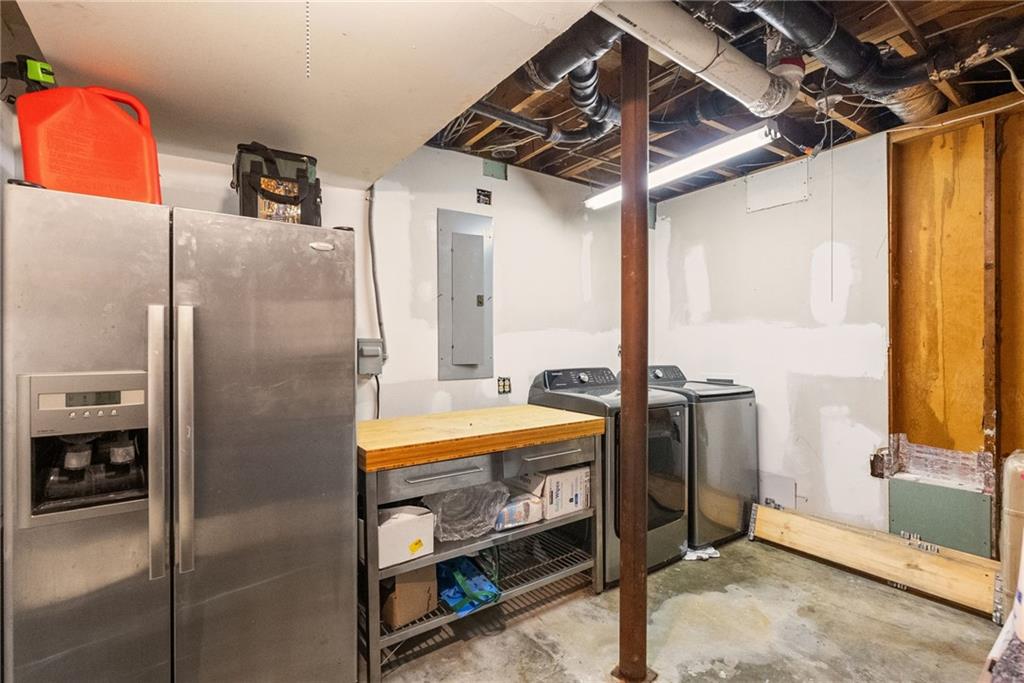3359 Northbrook Drive Atlanta, GA 30340 - Photo 52 of 61 a kitchen with stainless steel appliances granite countertop a refrigerator and a stove