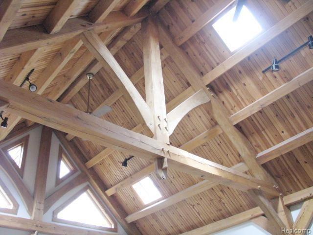 4625 37 Mile Road Romeo, MI 48065 - Photo 6 of 37 #6 Vaulted detailed ceiling in Great Room.jpg