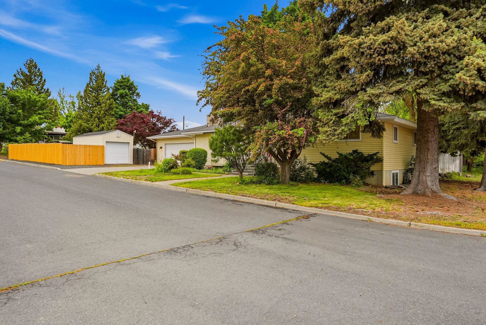 735 Clover Street Cheney, WA 99004 - Photo 37 of 38