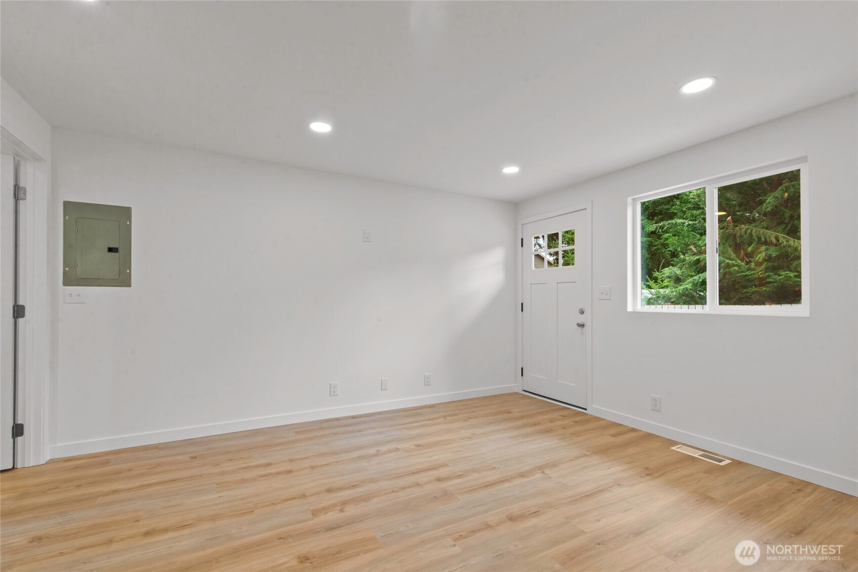 11020 Southeast 186th Street Renton, WA 98055 - Photo 15 of 27