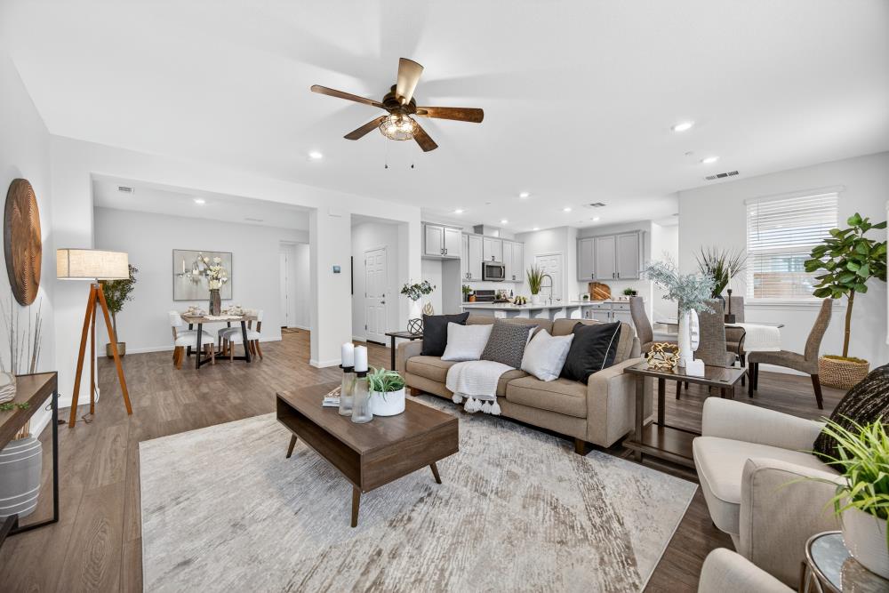 7265 Encore Way Roseville, CA 95747 - Photo 2 of 33