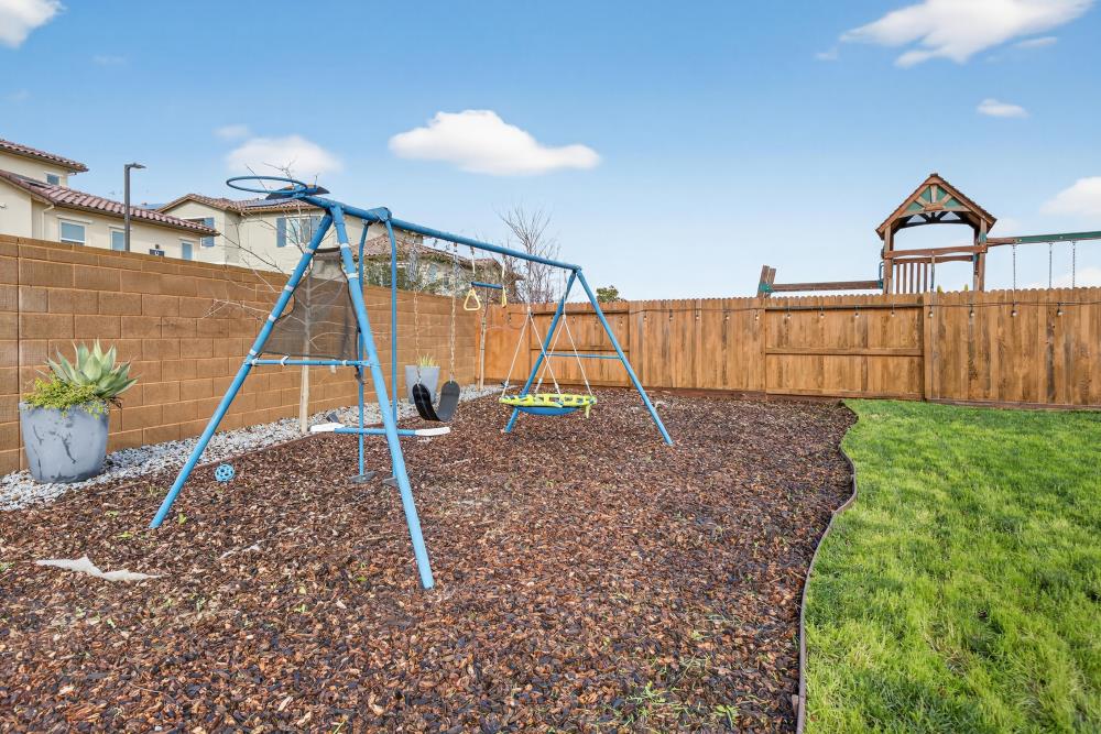 7265 Encore Way Roseville, CA 95747 - Photo 29 of 33