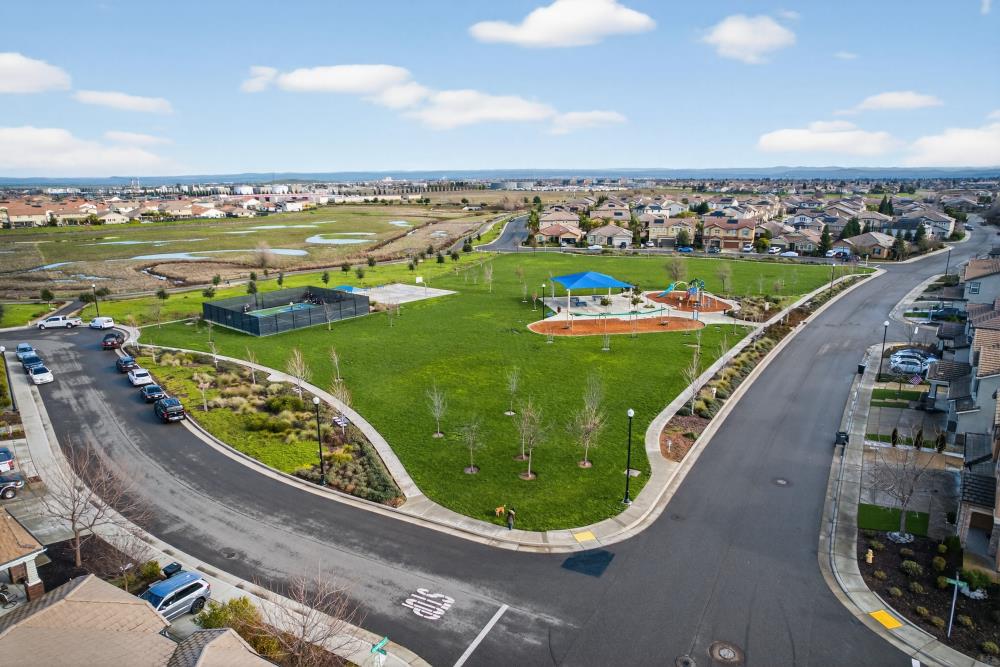 7265 Encore Way Roseville, CA 95747 - Photo 31 of 33