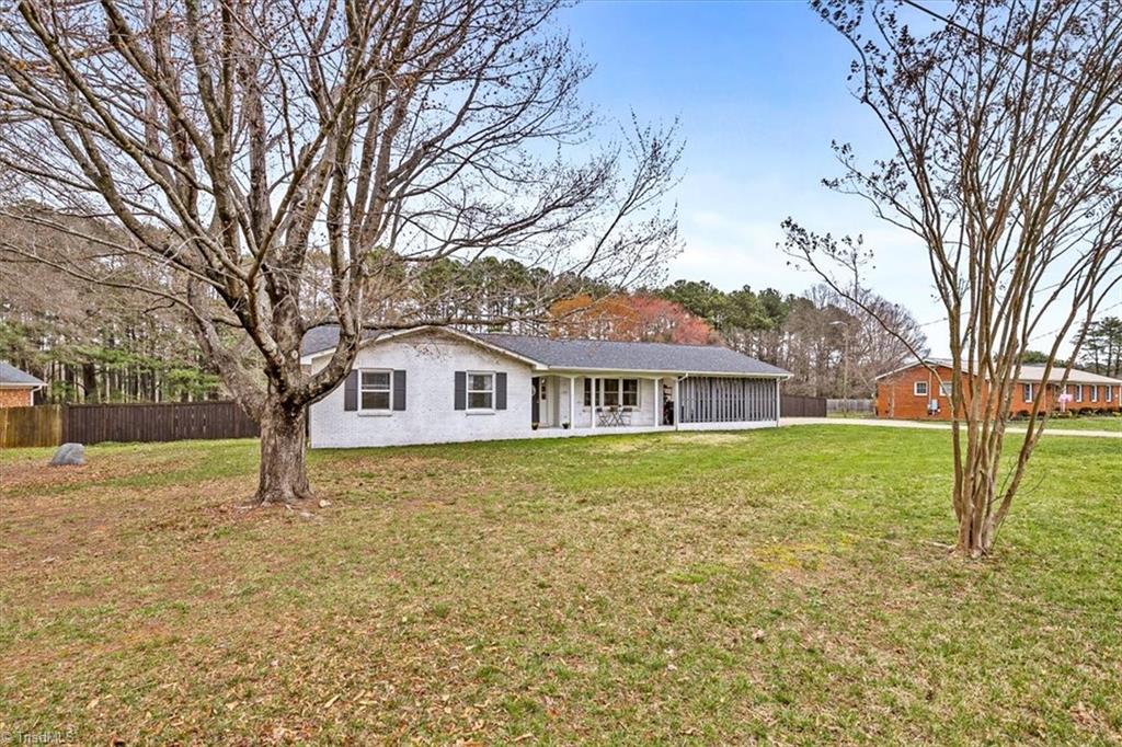 3305 Oak Ridge Road Summerfield, NC 27358 - Photo 3 of 44