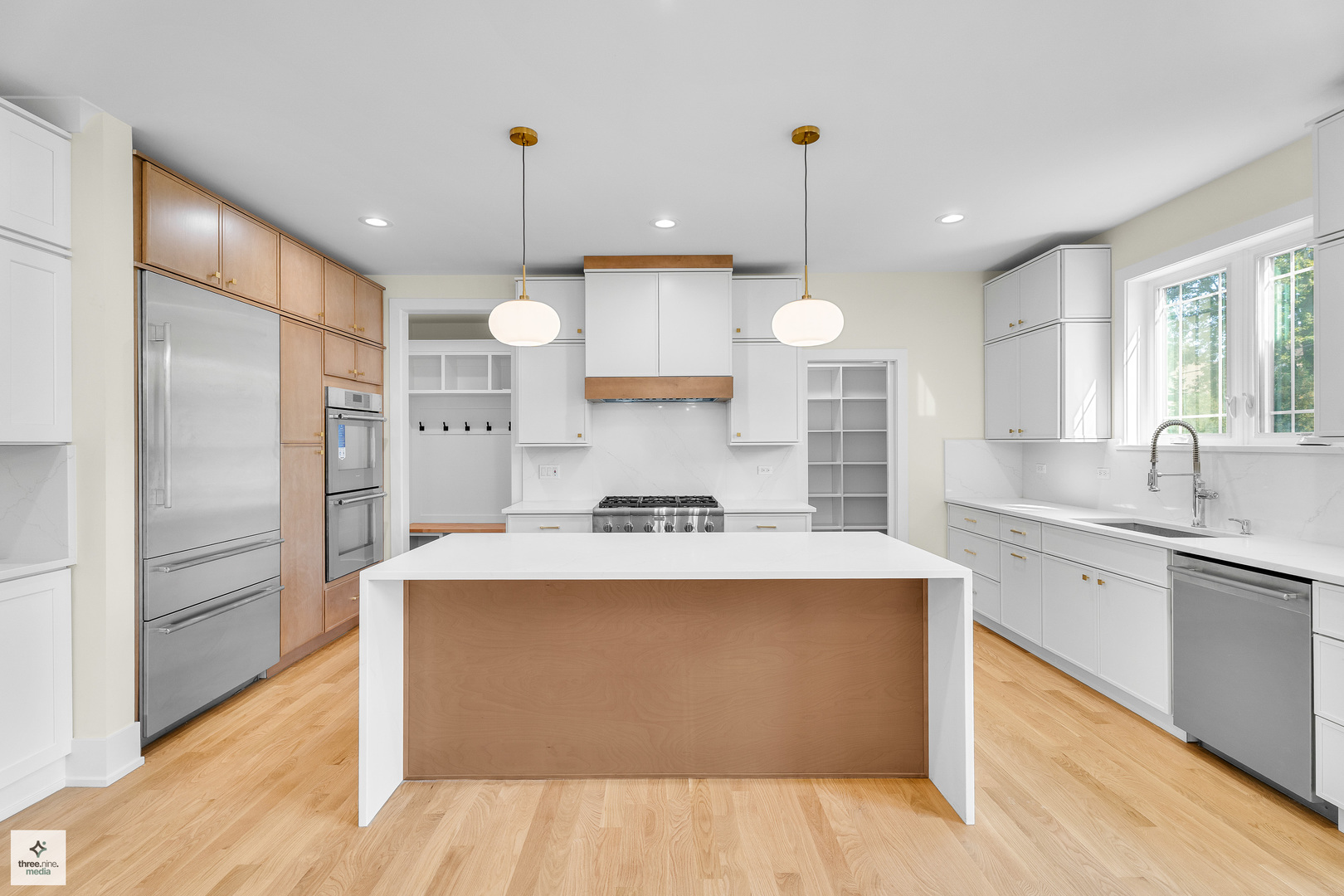 705 Glendale Road Glenview, IL 60025 - Photo 4 of 56