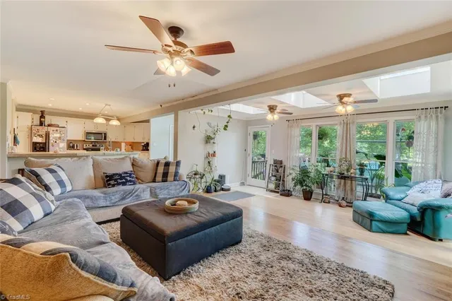 $379,000 | 992 Lake Forest Court, Eden, NC 27288