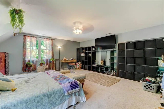 $379,000 | 992 Lake Forest Court, Eden, NC 27288