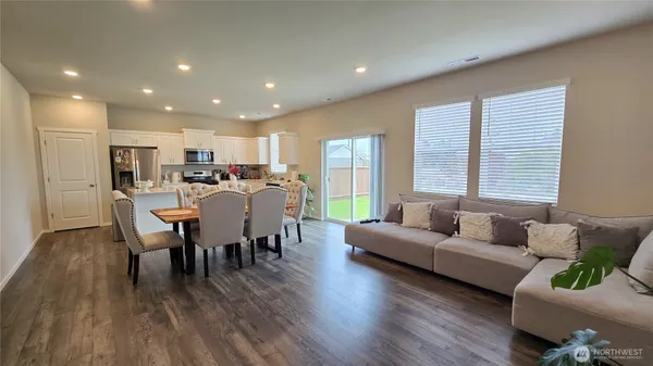 $3,350 | 1712 Moran Avenue, Snohomish, WA 98290