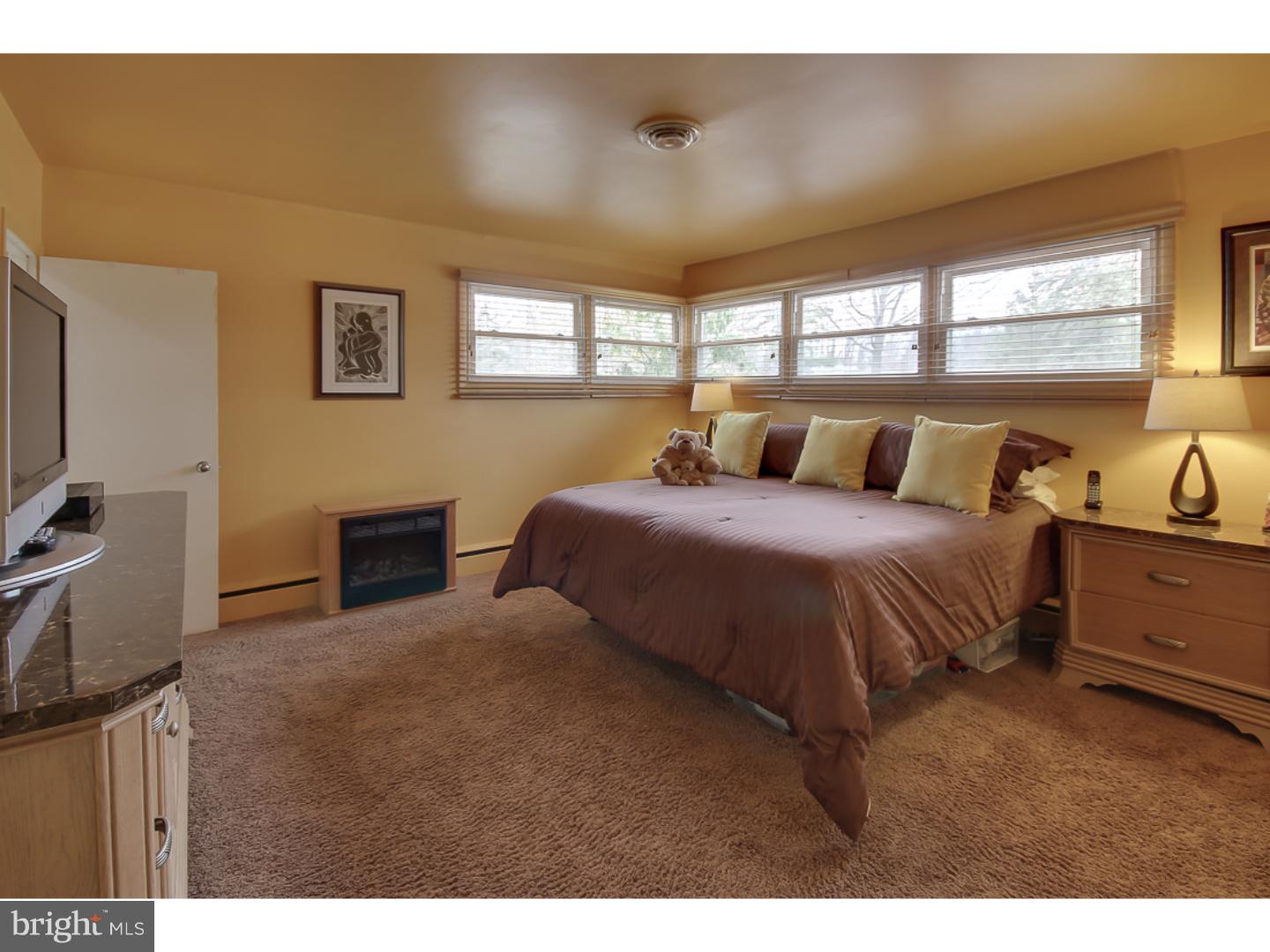 8002 Cobden Road Glenside, PA 19038 - Photo 16 of 25 Gallery Image 16