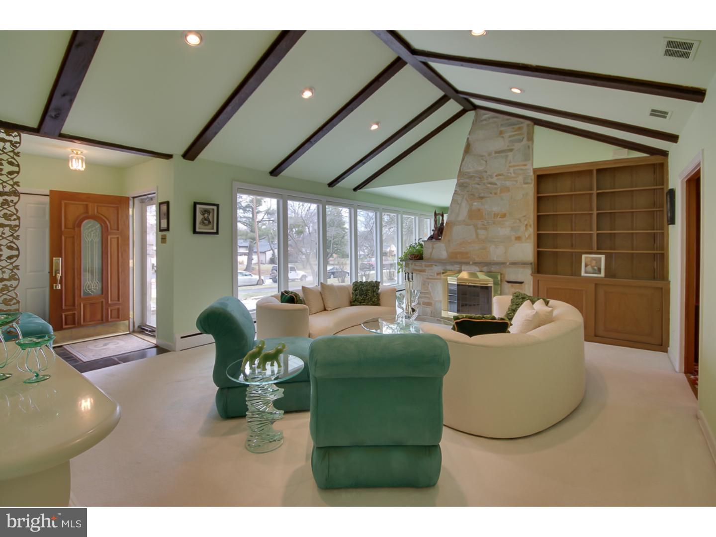 8002 Cobden Road Glenside, PA 19038 - Photo 4 of 25 Gallery Image 4