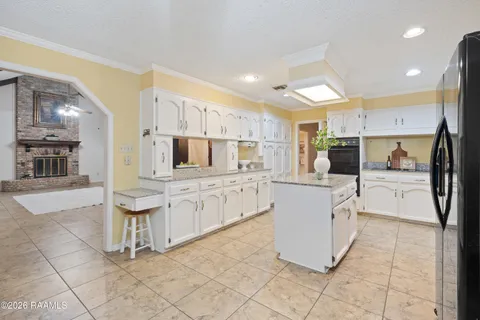 $379,000 | 203 Paddington Drive, Lafayette, LA 70508