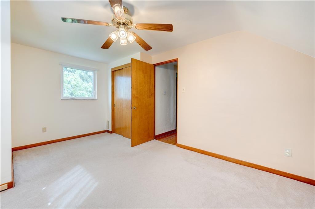 421 Orchard Spring Road Pittsburgh, PA 15220 - Photo 18 of 25 Gallery Image 18