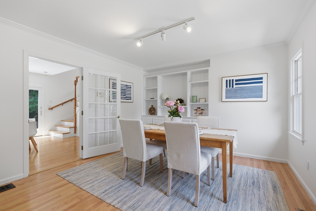 81 Parish Road Needham, MA 02494 - Photo 18 of 34