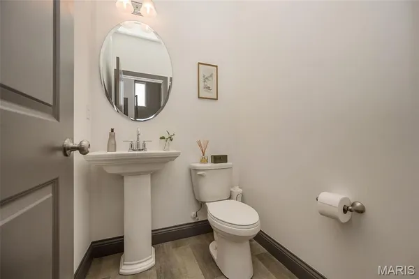 $429,900 | 100 Edgewater Court, Moscow Mills, MO 63362