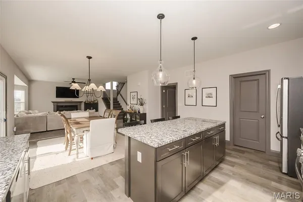 $429,900 | 100 Edgewater Court, Moscow Mills, MO 63362
