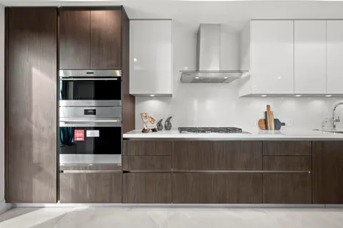 $3,500,000 | 475 East Royal Palm Road, Unit 506, Boca Raton, FL 33432