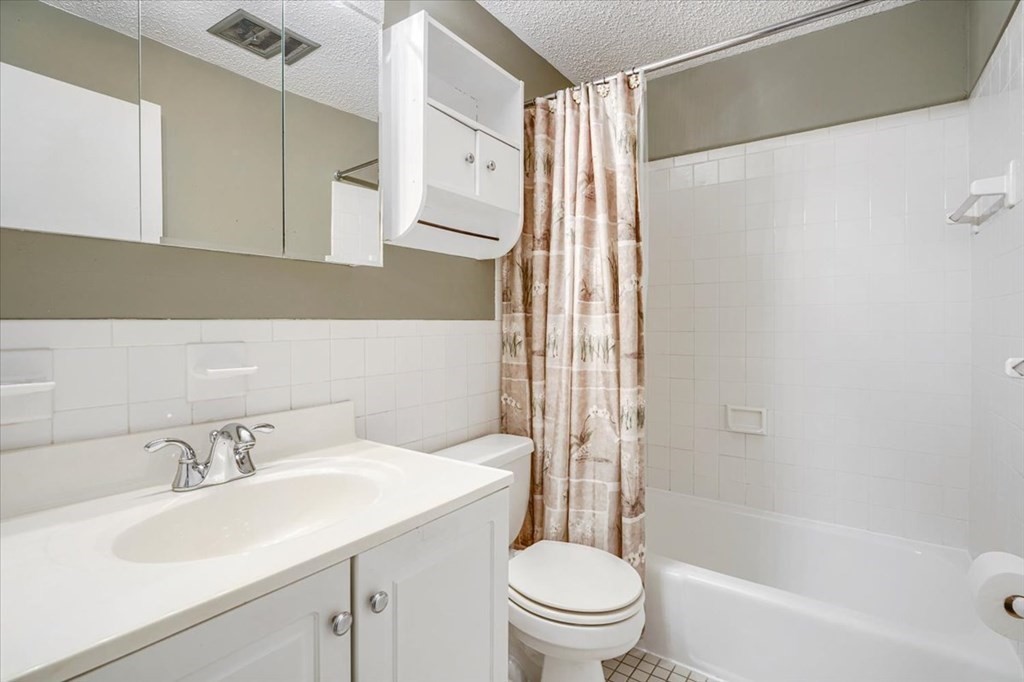 25 Clark's Road, Unit 308 Amesbury, MA 01913 - Photo 19 of 26 Gallery Image 19