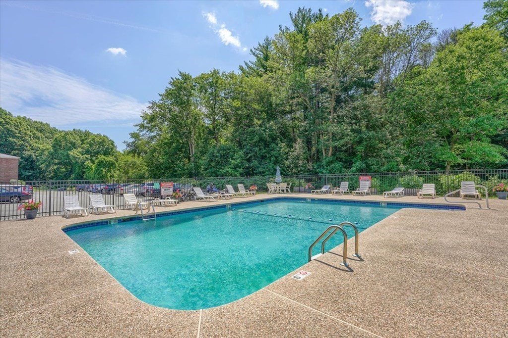 25 Clark's Road, Unit 308 Amesbury, MA 01913 - Photo 22 of 26 Gallery Image 22