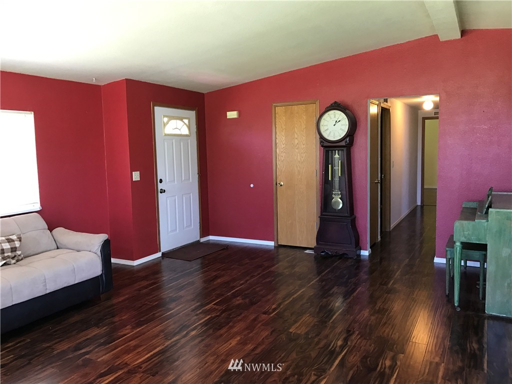 4871 Naneum Road Ellensburg, WA 98926 - Photo 2 of 22 Gallery Image 2