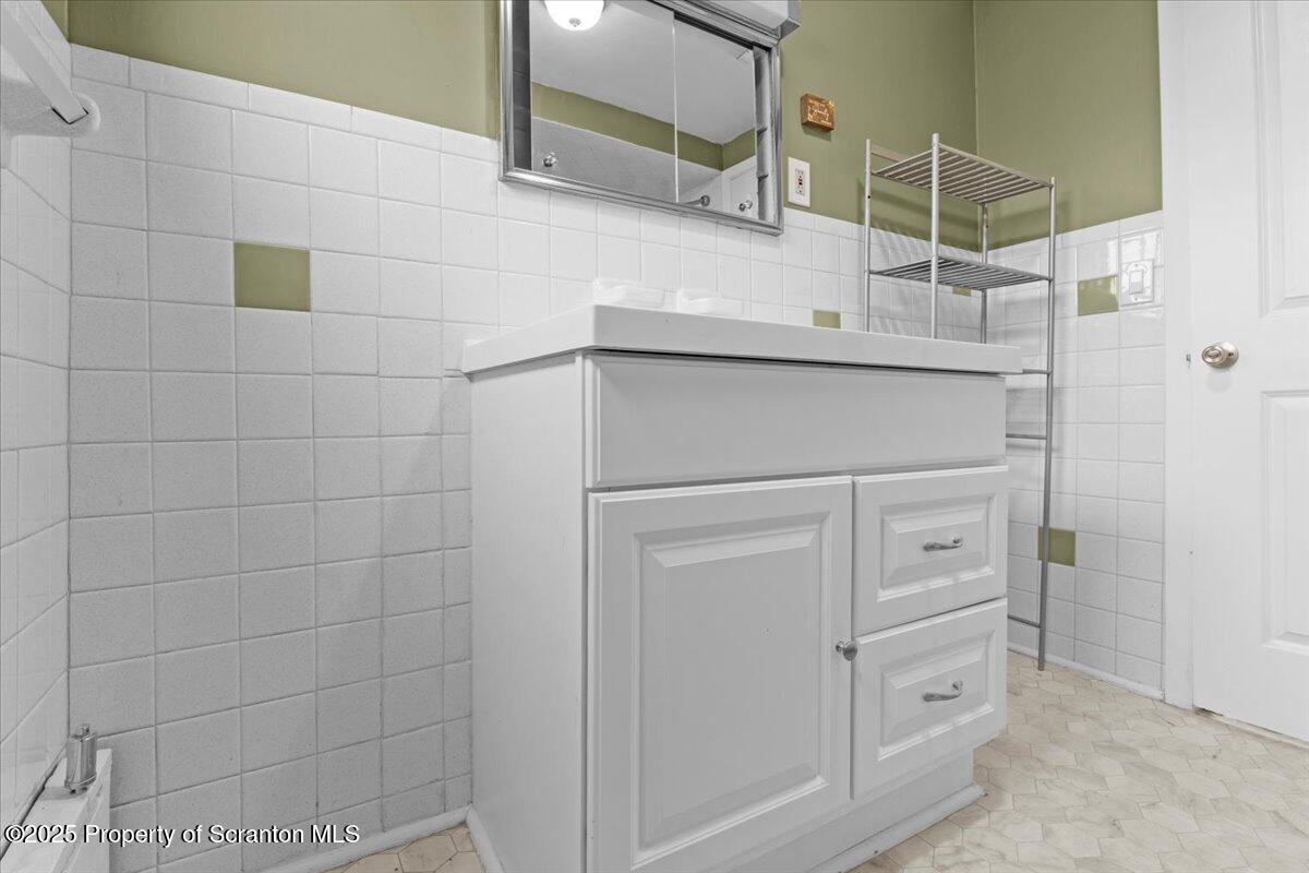 413 New Street Duryea, PA 18642 - Photo 15 of 42 21-Apt 1 Bathroom