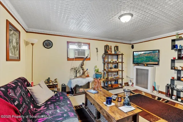 $195,000 | 413 New Street, Duryea, PA 18642